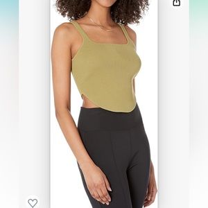 The Drop Square Neck Crop Tank - excellent condition